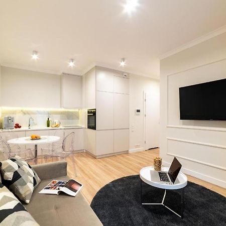 Mennica Residence Luxury Location 바르샤바 외부 사진