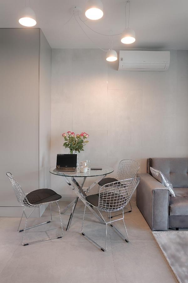 Mennica Residence Luxury Location 바르샤바 외부 사진