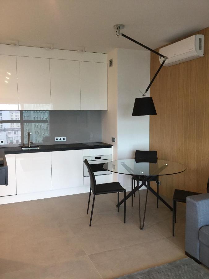 Mennica Residence Luxury Location 바르샤바 외부 사진